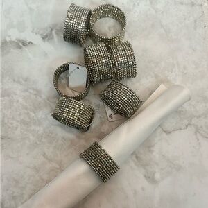 NAPKIN RINGS SILVER TONE SET OF 8